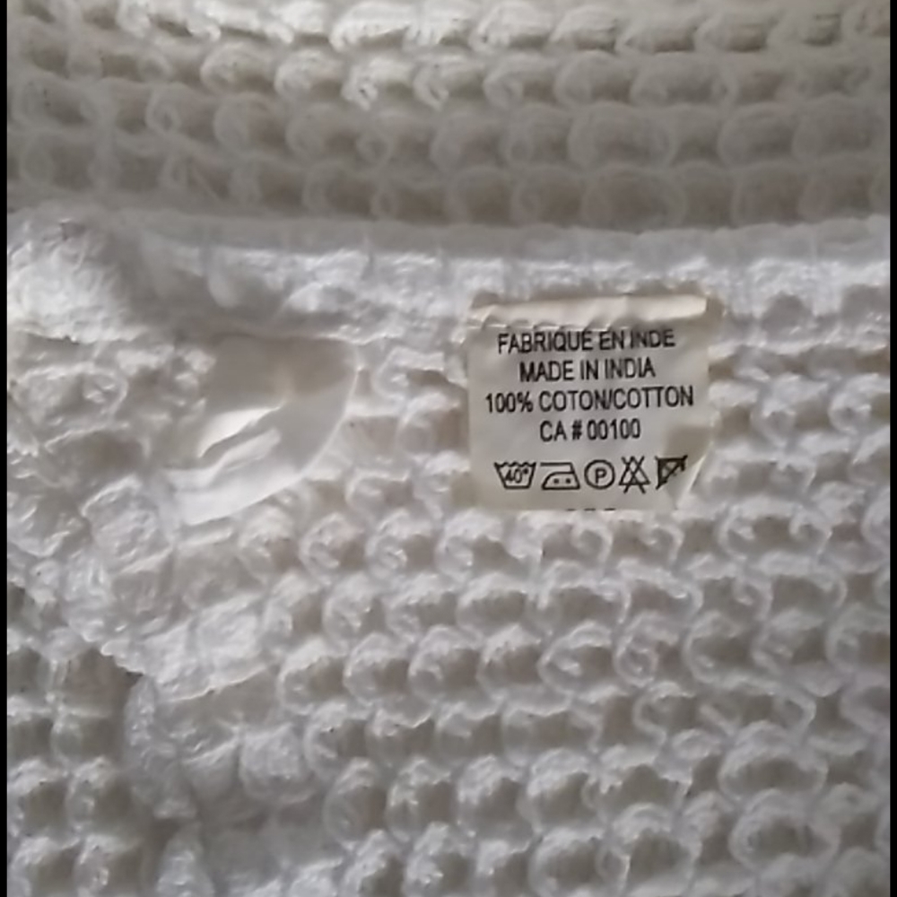 Imported (India) Lace Kitchen Towel (NWOT) - Picture 4 of 8